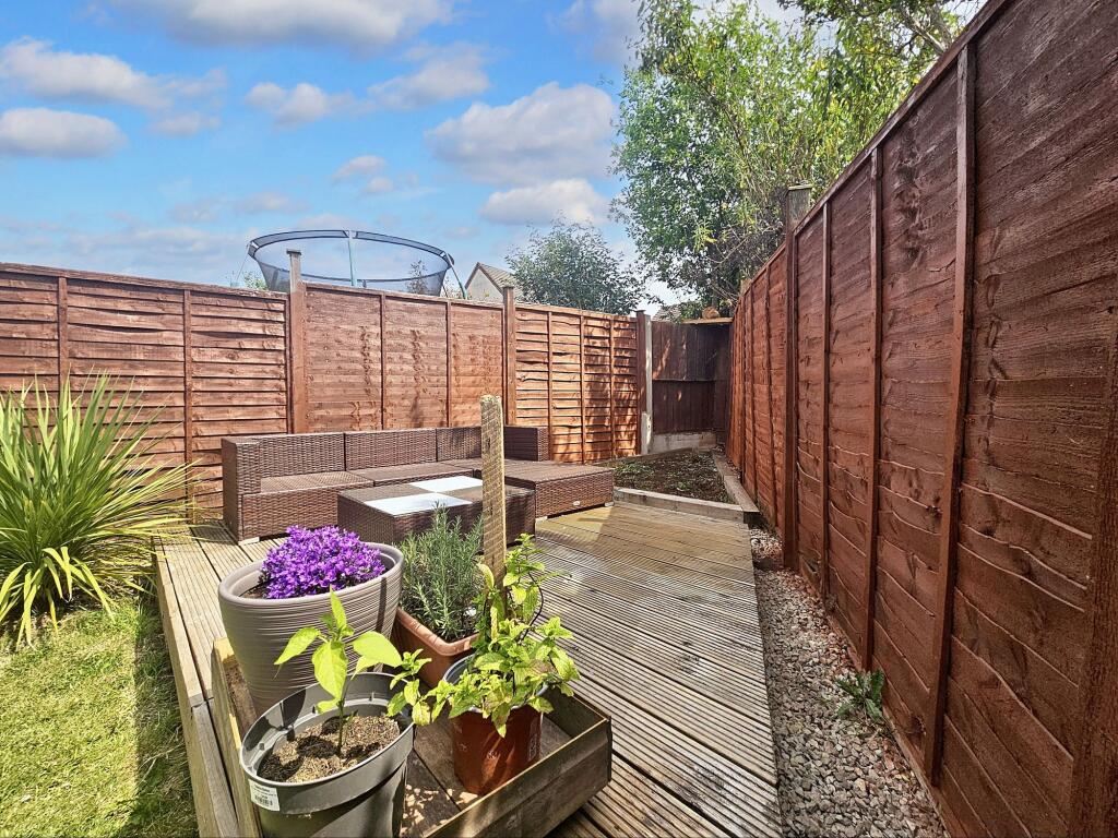 Paddock Way, Hinckley, LE10