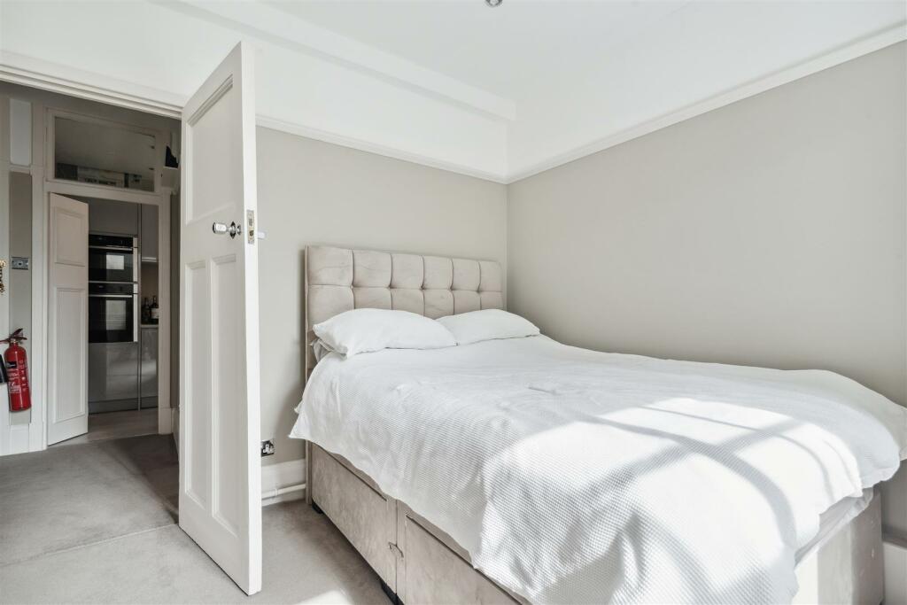 Bedroom (2)