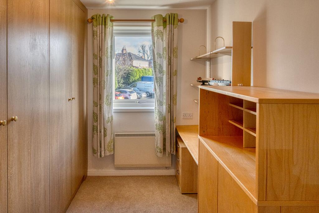 10 Central Drive, Romiley, Stockport, SK6 4QH