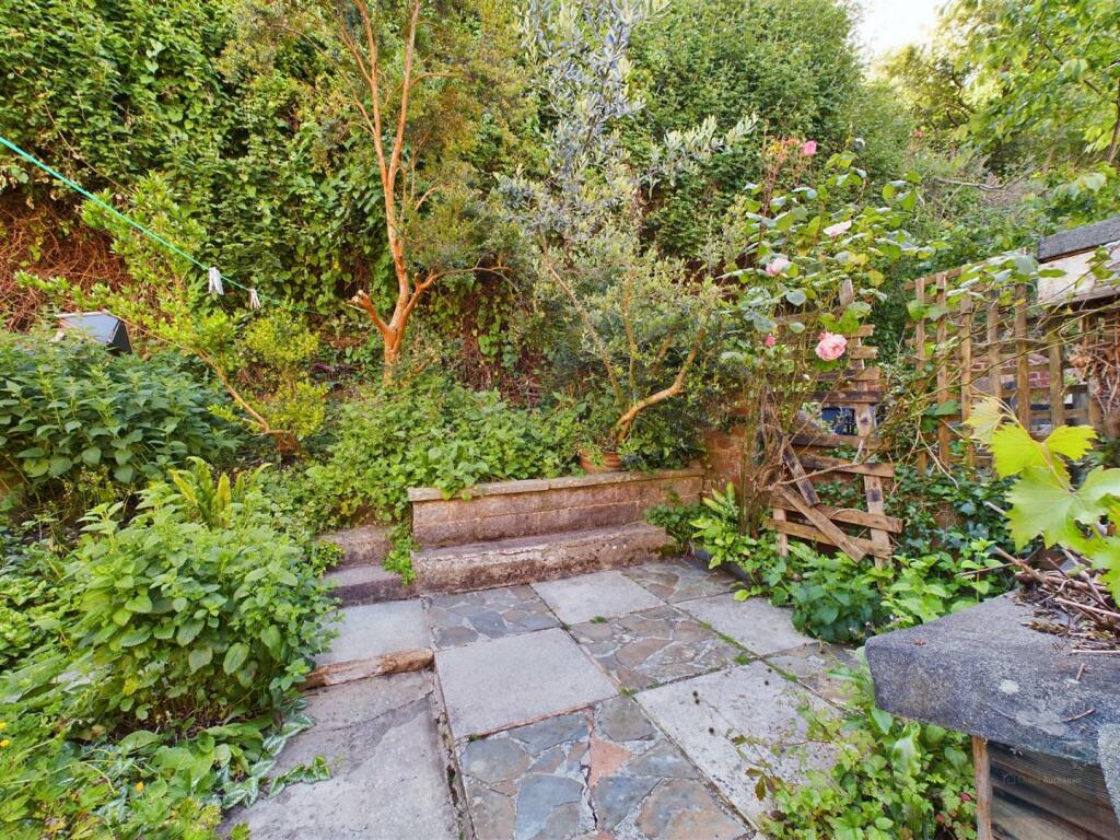 CAM02563G0-PR0078-ST