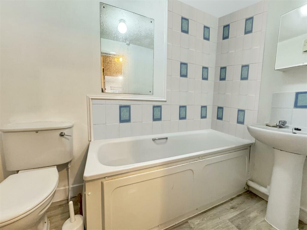 Bathroom.jpeg