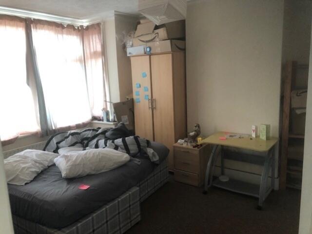 32 Dudley Road Room 2