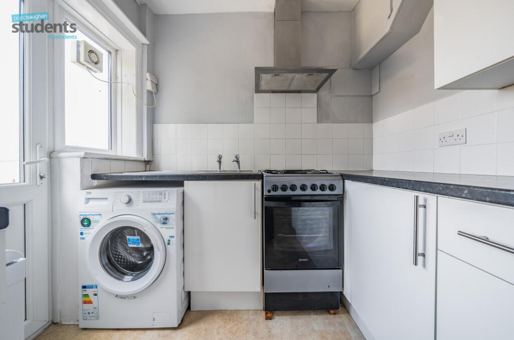 006a464c-e494-488...