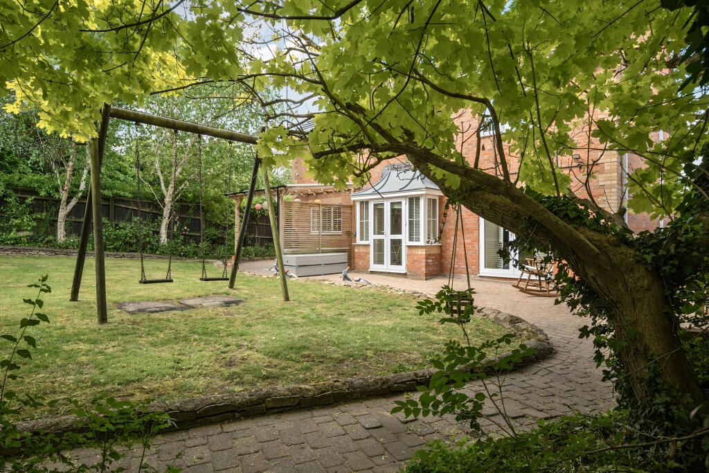 58681ca076da2b91289305arw58