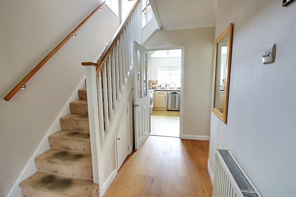Hallway.jpg