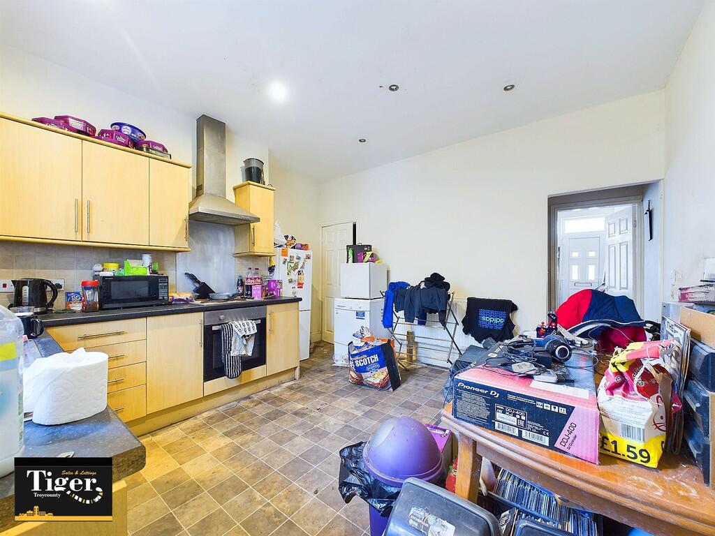 CAM03440G0-PR0233...