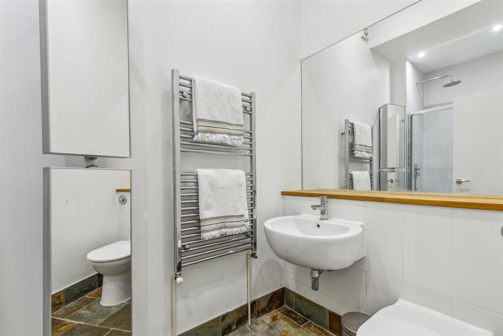 Prebend Gardens, W4 - FOR SALE