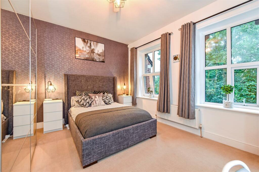 Master Bedroom.jpg