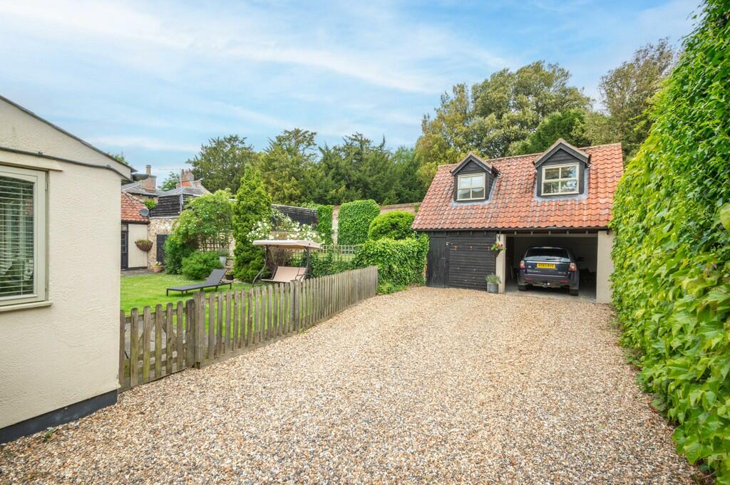 The Old Flint Bar...