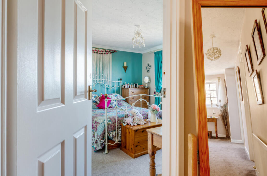 1362018-24-68e43b...