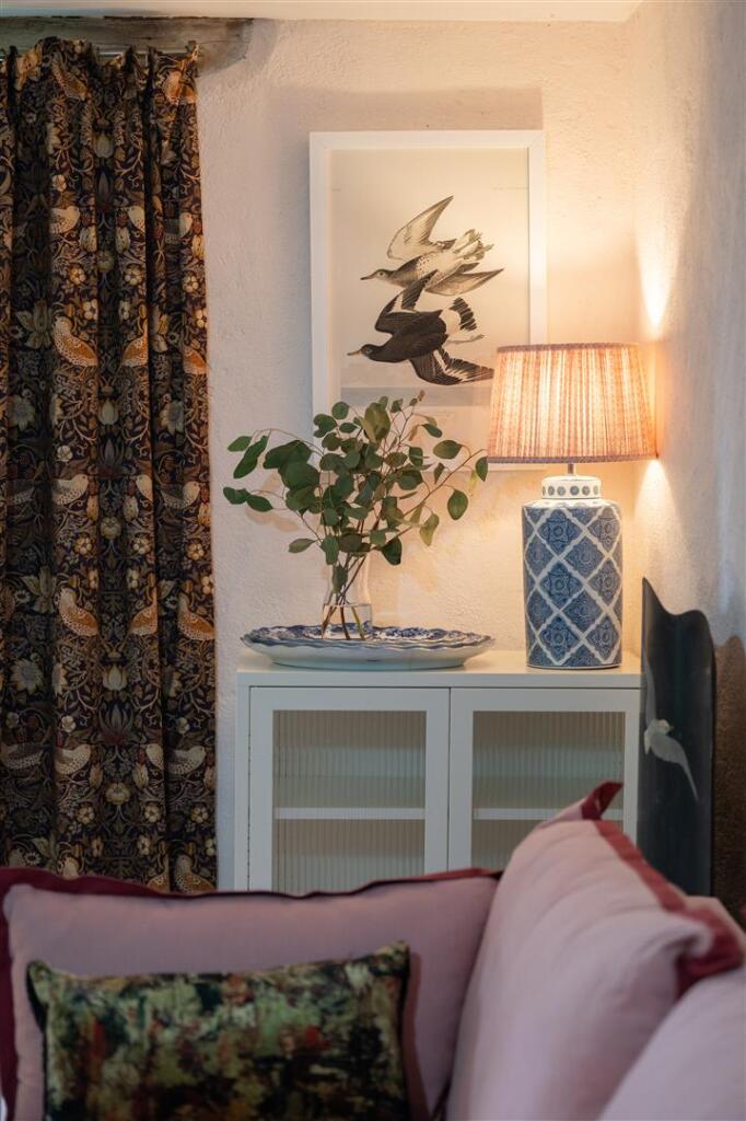 Castlehowe Living Room b.jpg