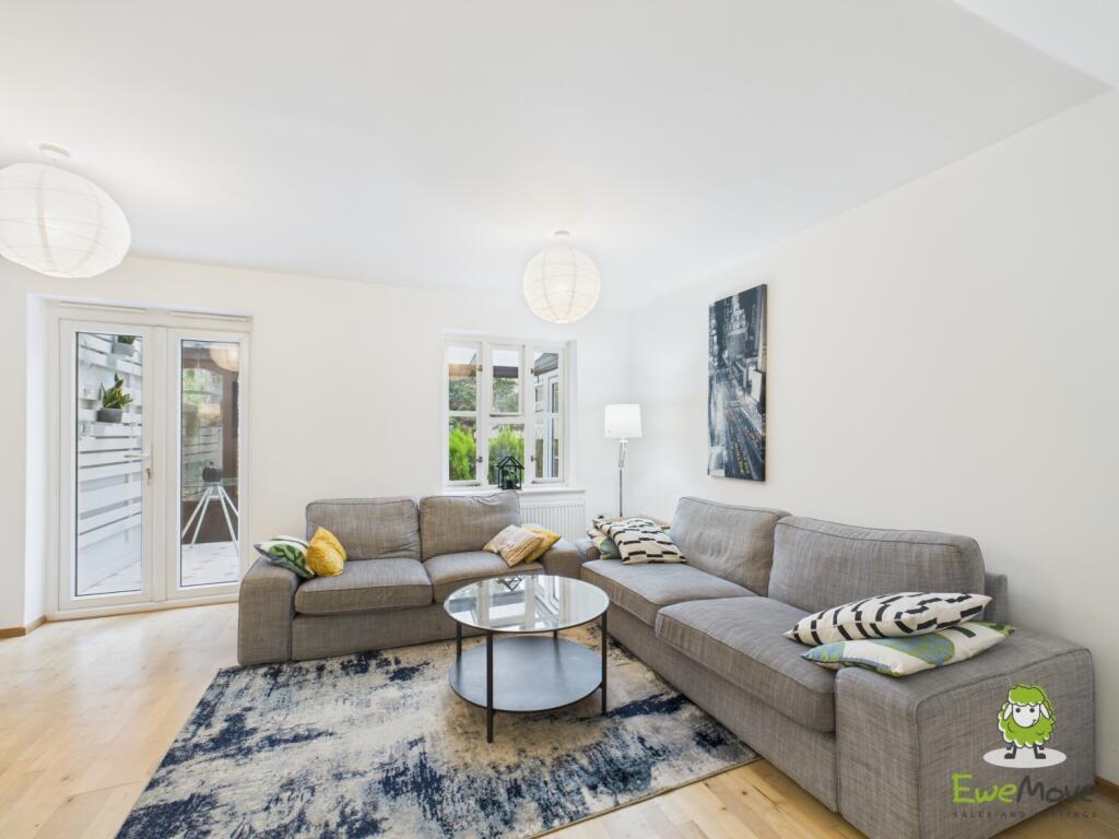 EweMove Estate Agents Basingstoke - Ajax Close - L