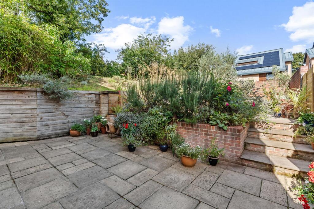223aEarlhamRd-011.jpg