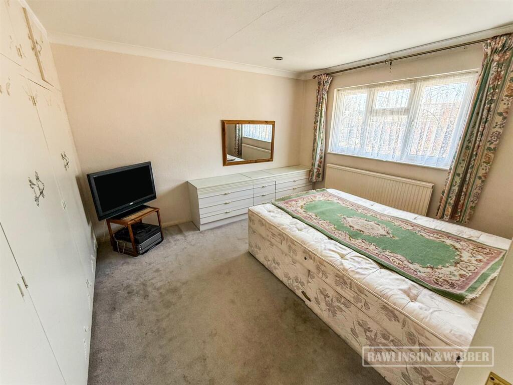 Main bedroom.jpg
