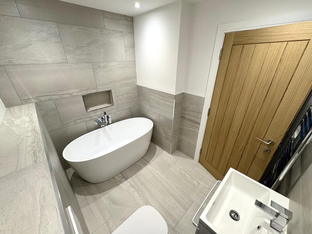 En-suite Bathroom
