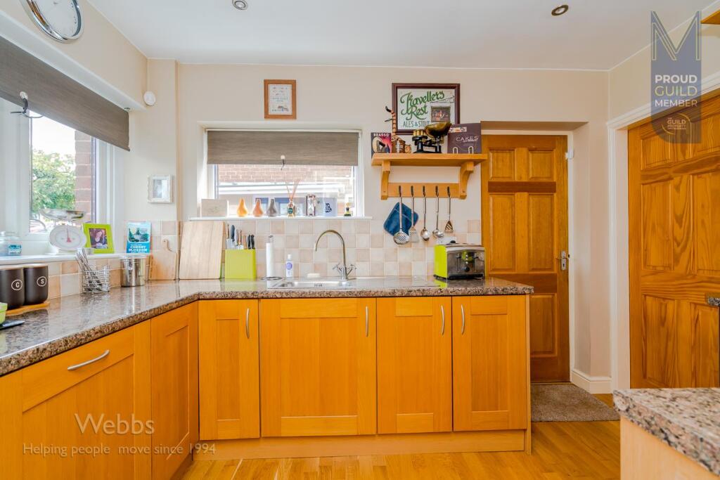 © Webbs Estate Agents ©  (307 of 28).jpg