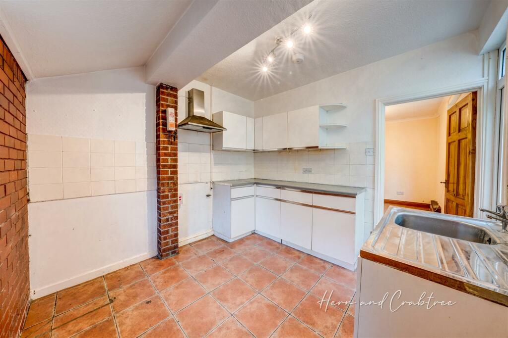 Dogfield Street, Cathays, HernCrabtree (8).jpg