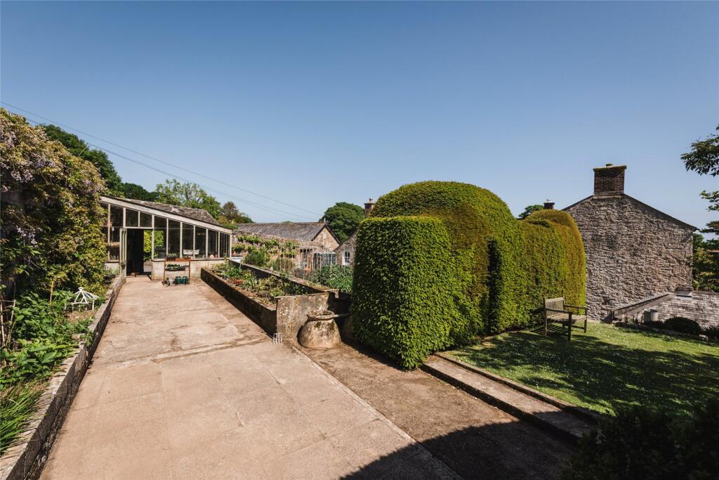 Trenarth Manor