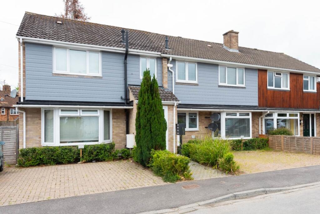 Flat B Snowdon Mede low-12