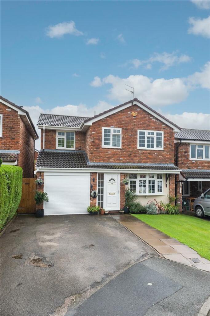 17 Kingfisher Grove-050.jpg