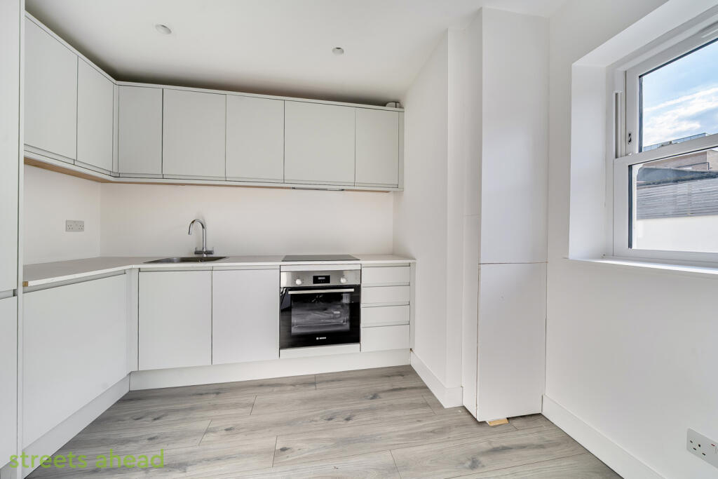 c92cf379-fe5c-46f...