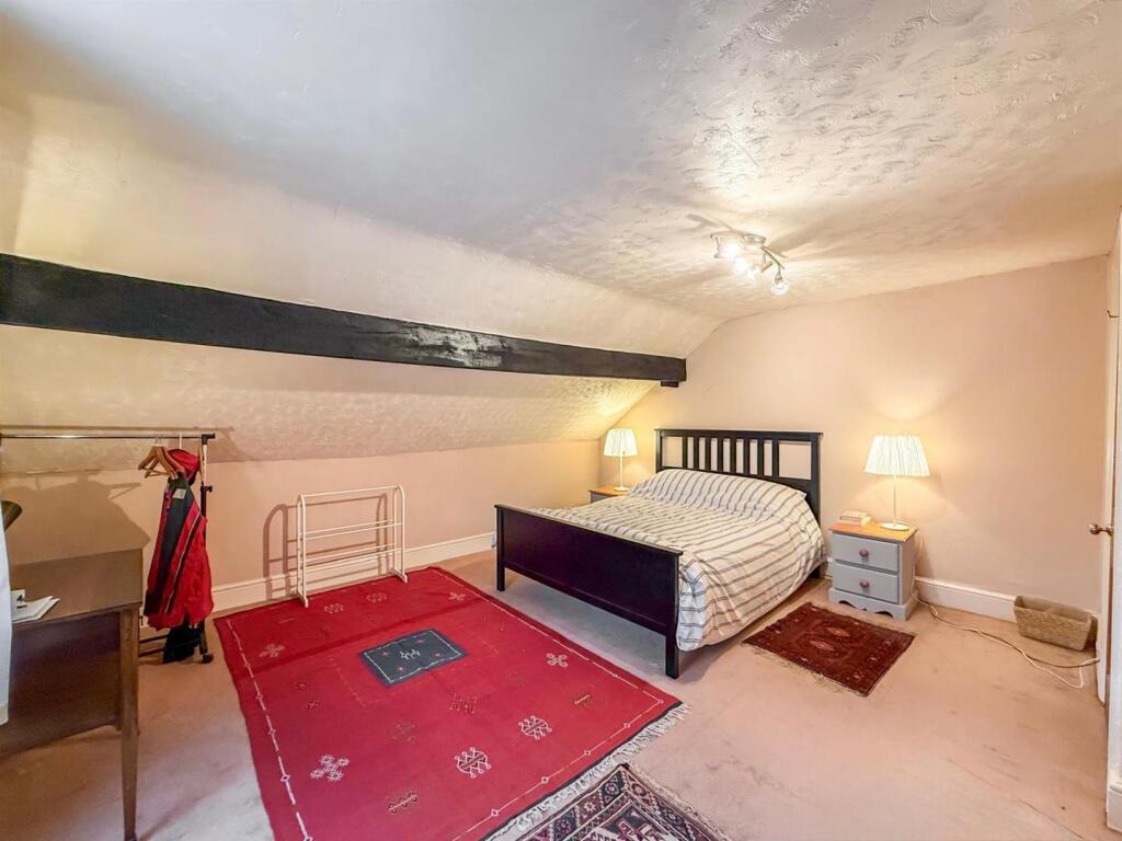 WhatsApp Image 2025-12-17 at 15.57.54 (2).jpeg