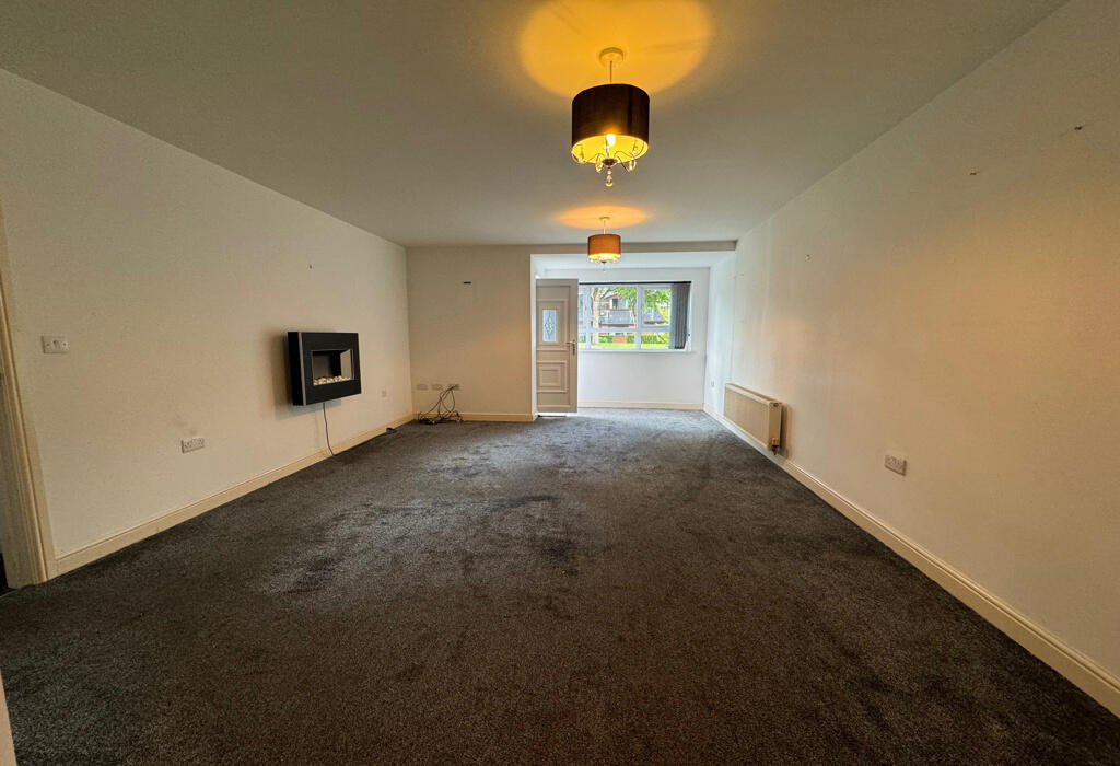 LOUNGE TO REAR ASPECT 