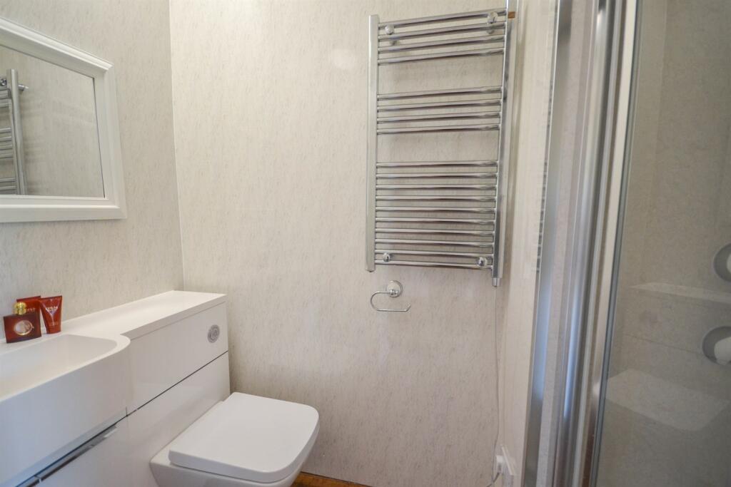 Bedroom Two En-Suite