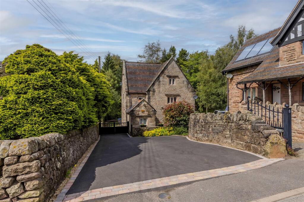 Eaves Cottage
