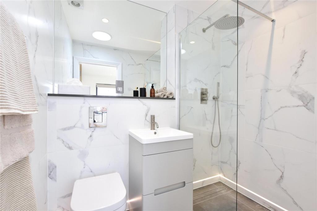 Ensuite
