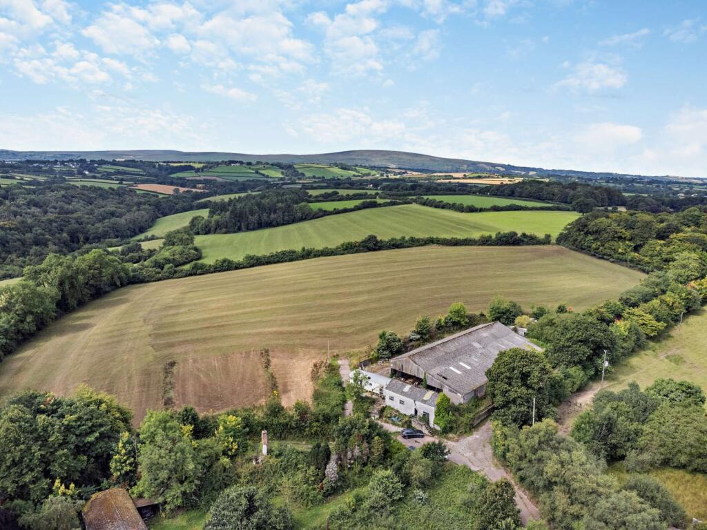 Farmbuildings &amp; Land