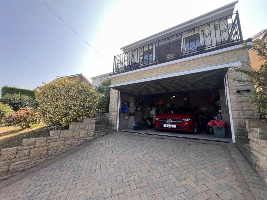 Garage.jpeg