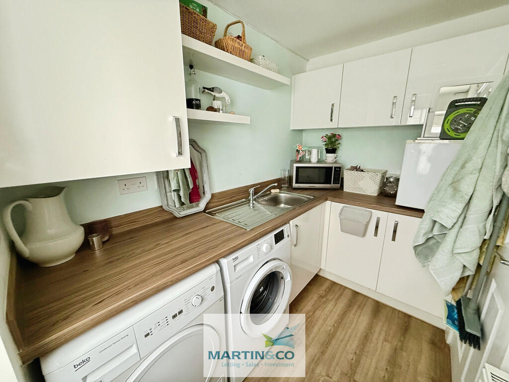 fe75b1c0-6-4B03-8...