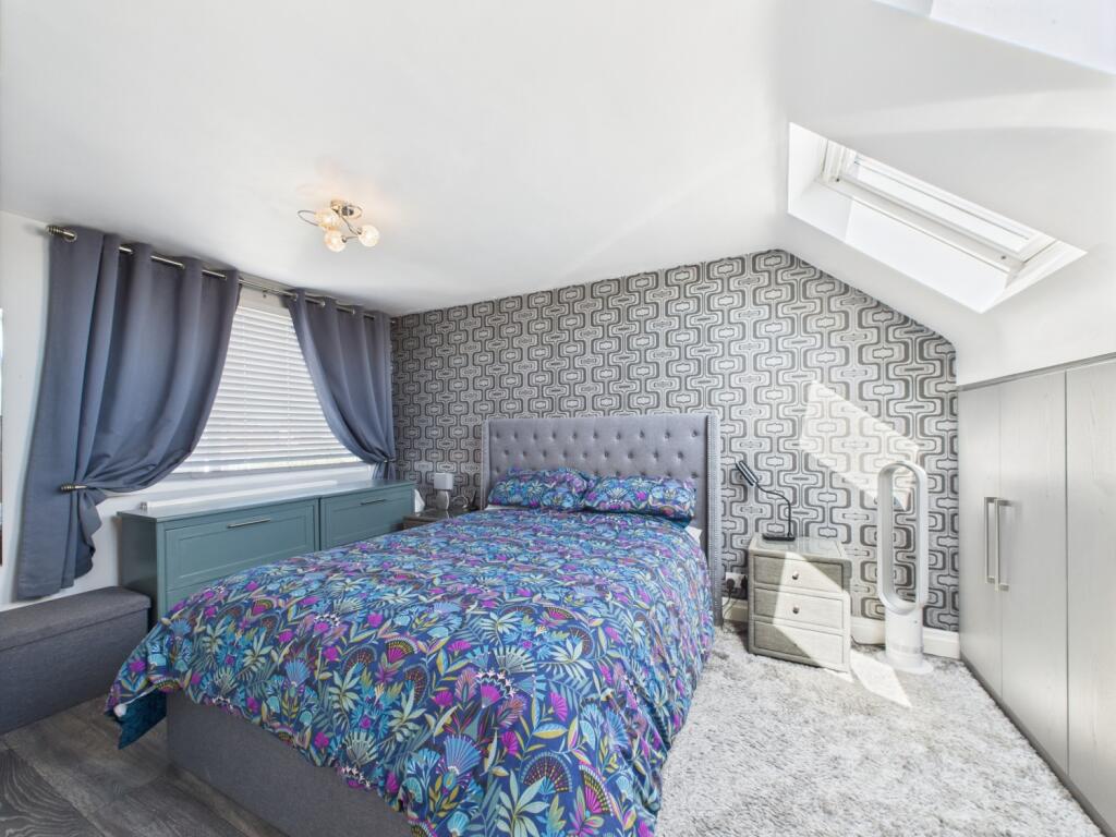 CAM02386G0-PR0139-STILL039 - Copy