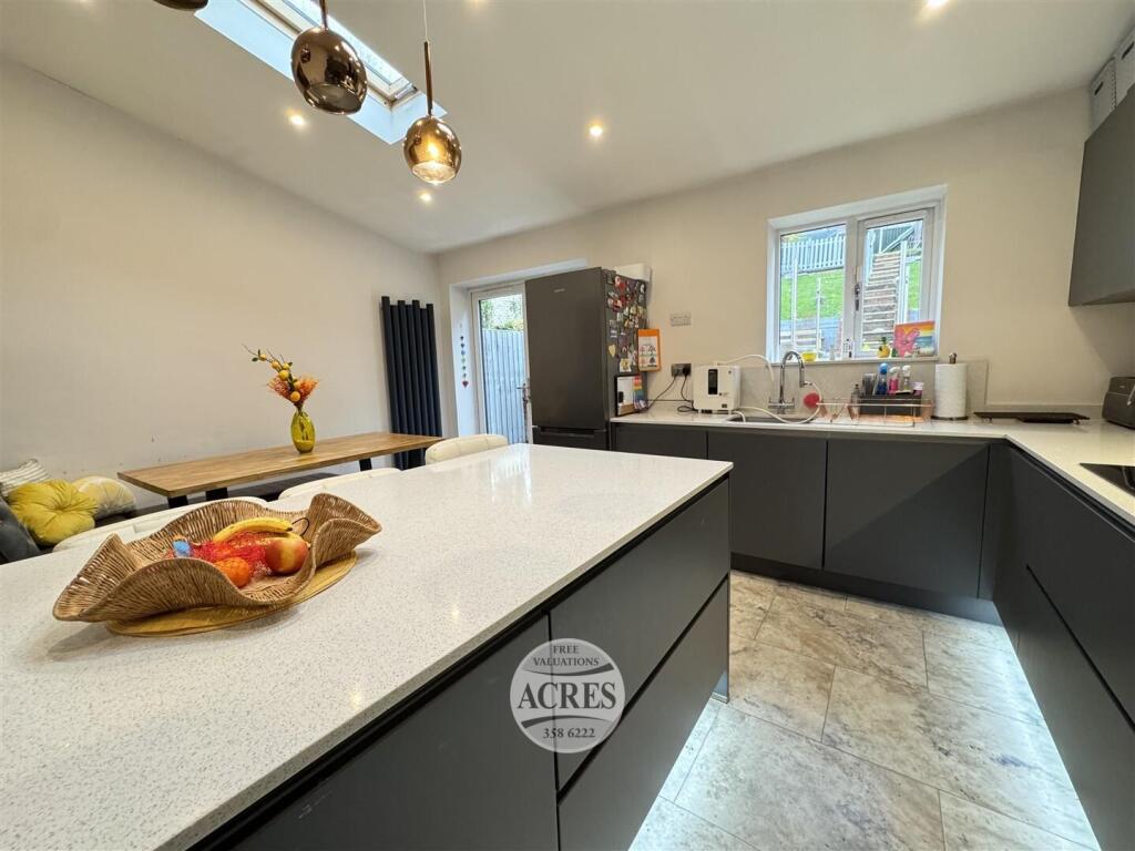 IMG_7157 (Large).jpg