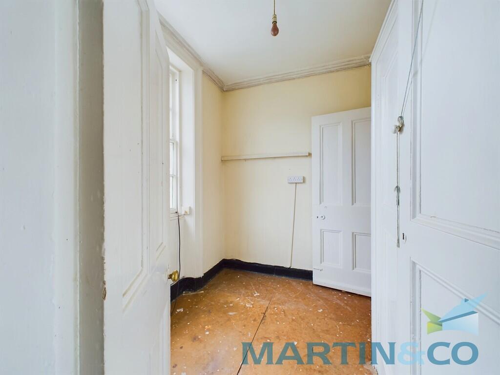 CAM01870G0-PR0155...