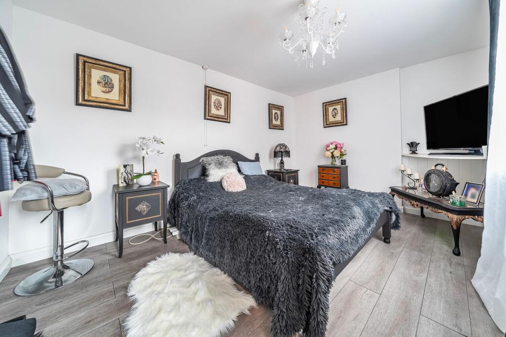 Bedroom 1 GFF