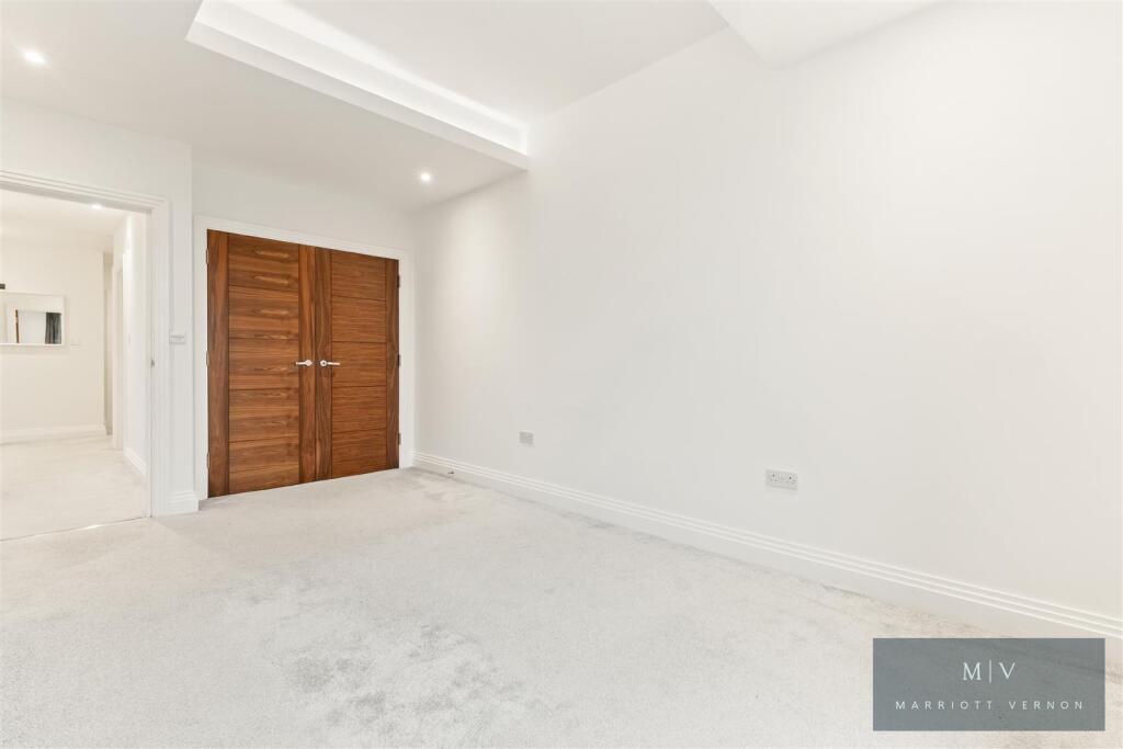 Faversham House 15 MV-8.jpg