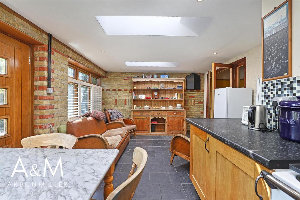 Kitchen Diner