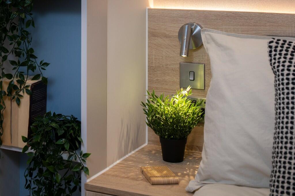 Enclave: Croydon, College Road, East Croydon, London, CR0