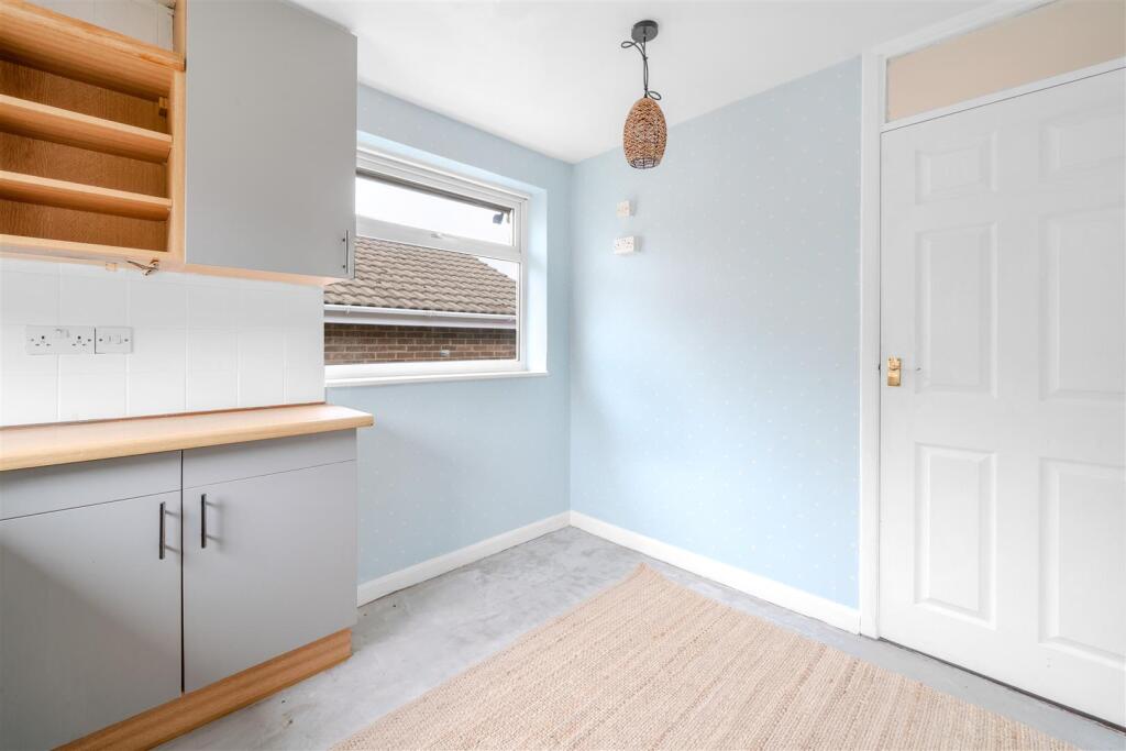 Kitchen-8.jpg