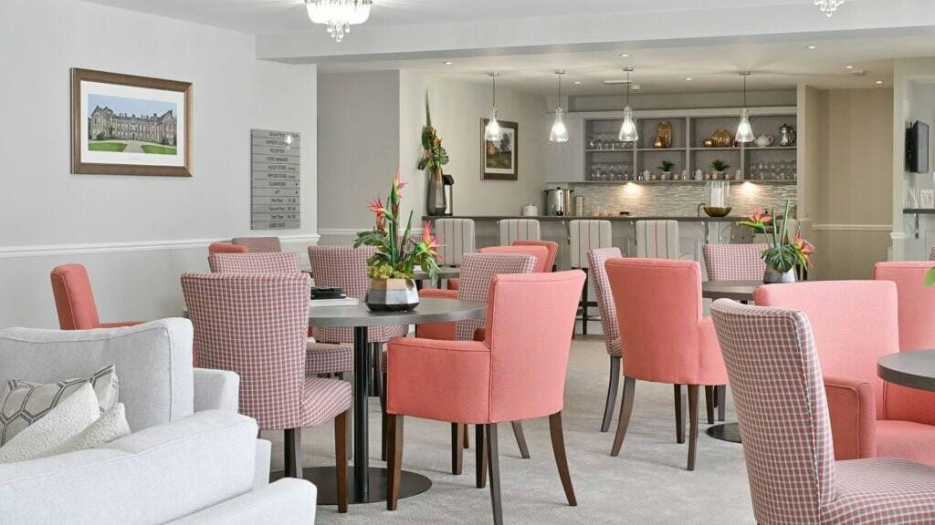 Example Lodge Lounge