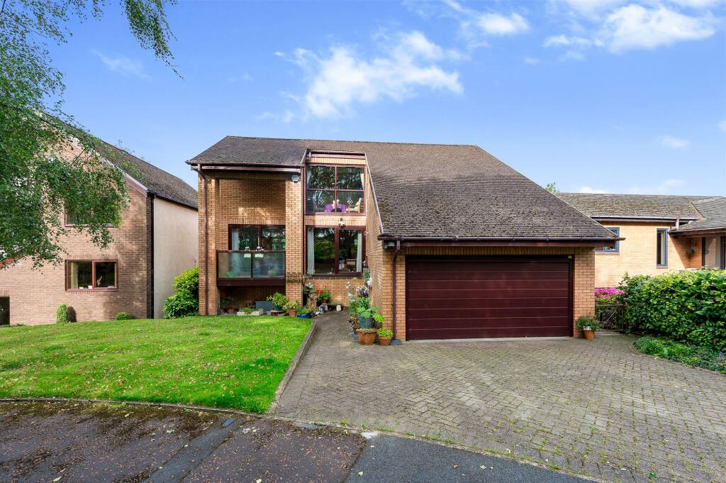 Welcome to Oakwood Gardens