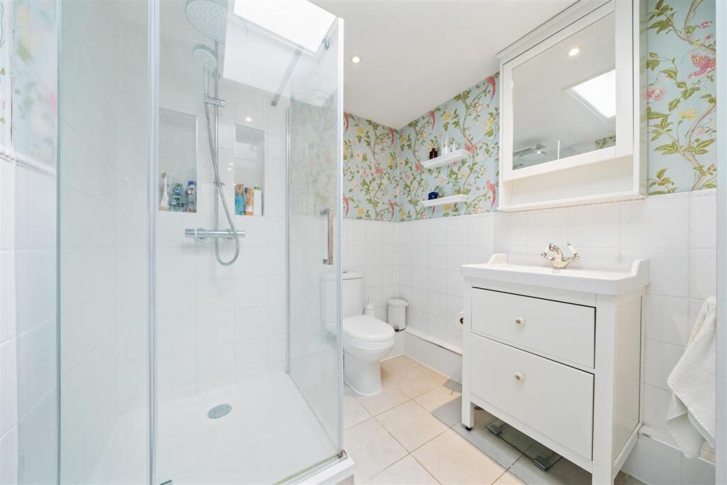 1 Old Town SW4 0JT-No Watermark-10.jpg