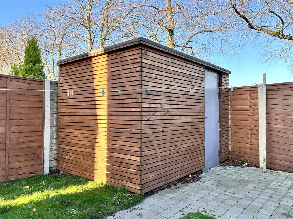 Outbuilding/Store 254