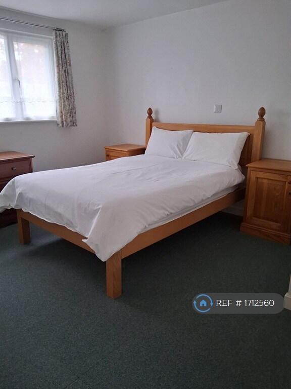Double Bedroom