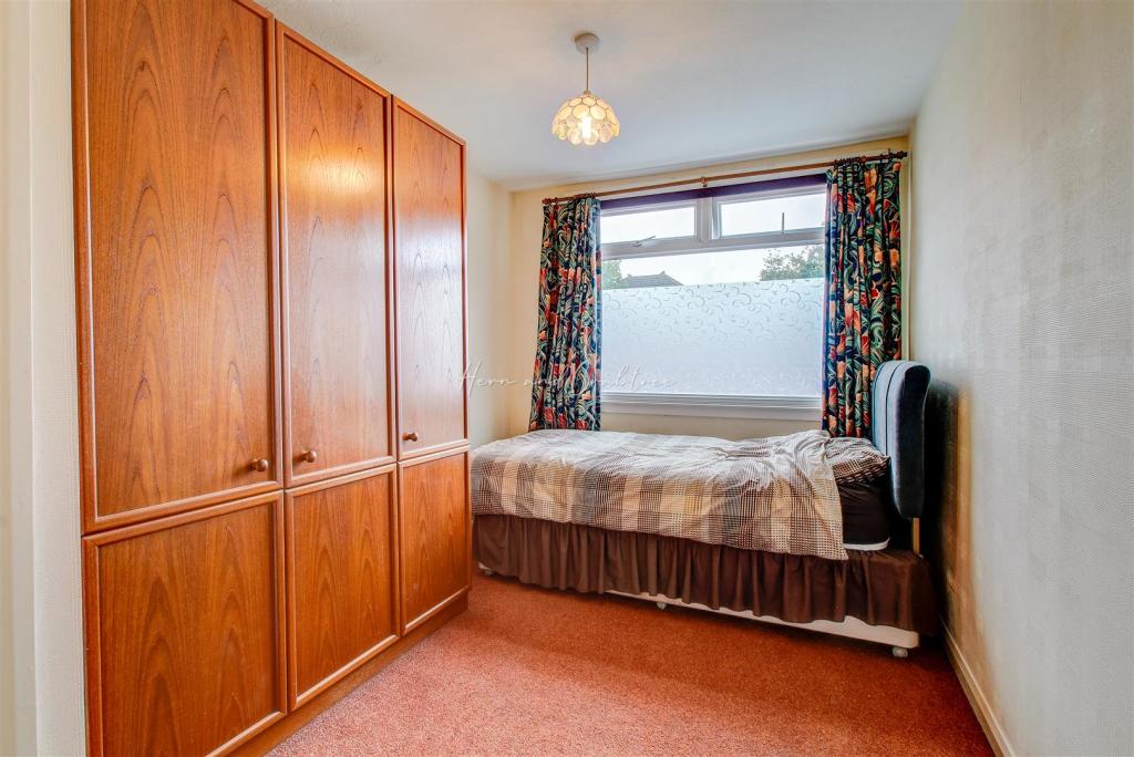 Well Wood Close, Penylan, HernCrabtree (10).jpg