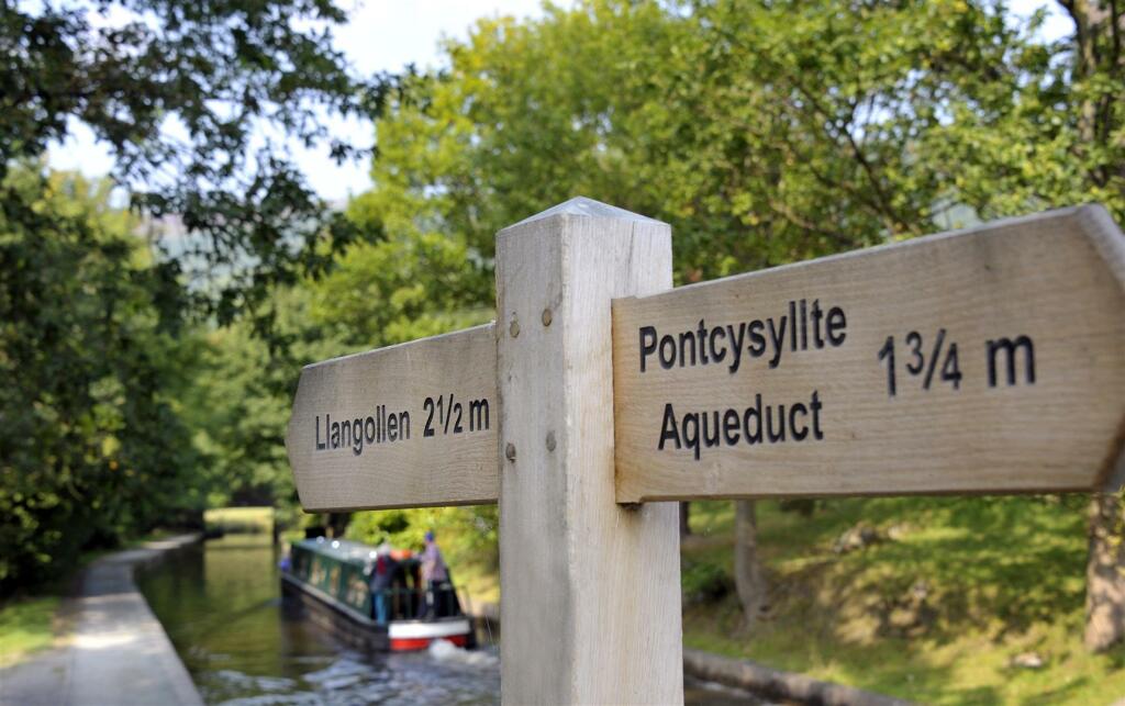 signpost.jpg