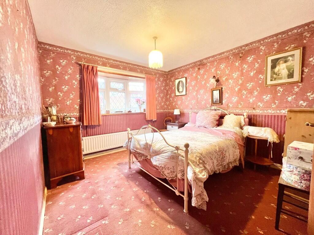 IMG-20250204-WA00...