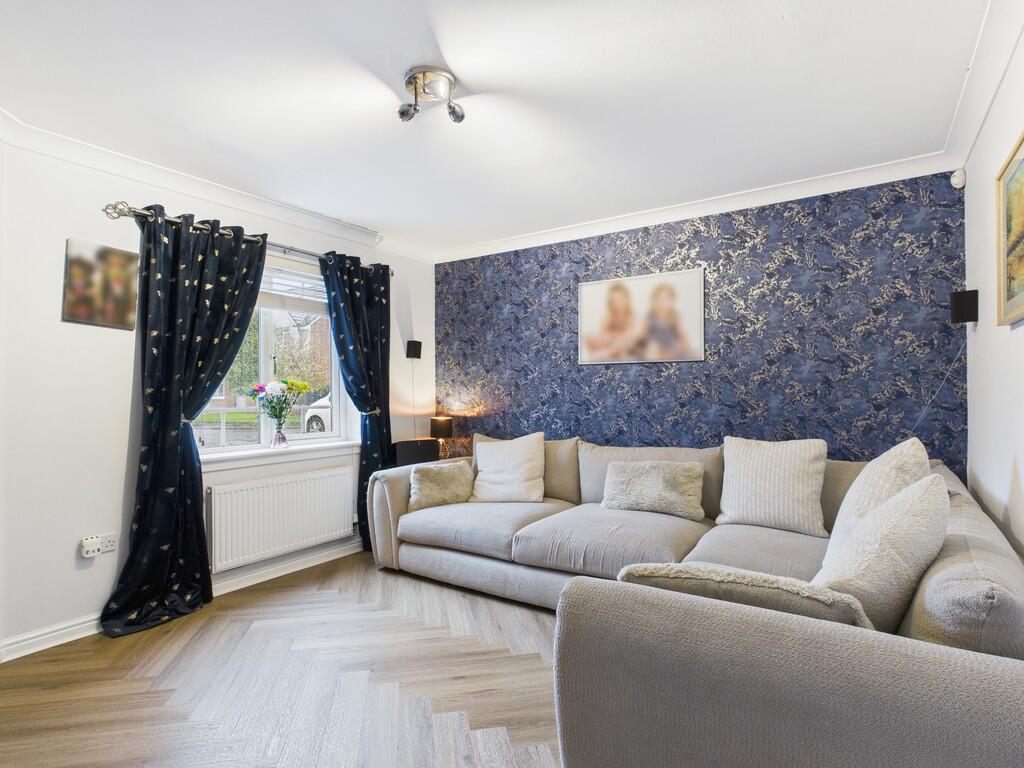 CAM05526G0-PR0044...